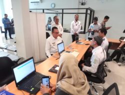 Tinjau Pusat Pelayanan Terpadu Kabupaten Banyuasin CGC Pasca Lebaran, Pj Bupati Hani Syopiar Rustam Berpesan Berikan Senyum, Sapa dan Salam