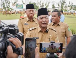 Umumkan Pemenang Pawai Takbiran, Pj Bupati Apriyadi Berikan Hadiah Menarik