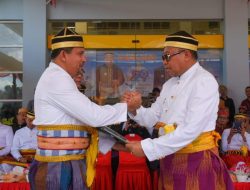 Kado istimewa di HUT ke 209, Pj Gubernur NTB Serahkan Sertifikat Kebudayaan Kepada Kabupaten Dompu 