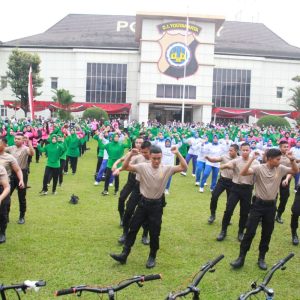 Olahraga Bersama TNI – Polri Pererat Kebersamaan dan Kerjasama Jelang Hari Bhayangkara ke-78