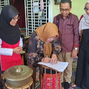Pemprov NTB Silaturahmi dan Serahkan Gamelan bagi Warga Lombok di Johor Malaysia