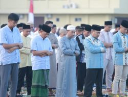 Kapolda dan Segenap PJU Polda NTB Shalat Idul Adha di Lapangan Bhara Daksa