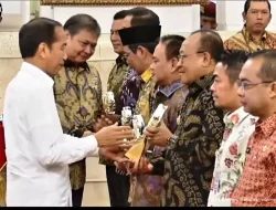 Rakor Pengendalian Inflasi 2024, Pj Gubernur NTB Terima Penghargaan TPID Award dari Presiden RI