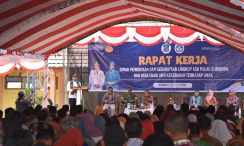 Deklarasi Anti Kekerasan terhadap Anak di Dompu dan Raker SMA-SMK se-Pulau Sumbawa Dihadiri oleh Pj Gubernur NTB