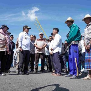 Akhir Pekan, Pj Gubernur NTB Tinjau Bendungan Pandan Duri dan Ziarah Makam Pahlawan Nasional Hingga Kobarkan Semangat Belajar Santri