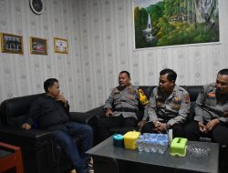 Cegah Hoaks Kasatgas Humas Polres Muara Enim Koordinasi di Kantor Bawaslu