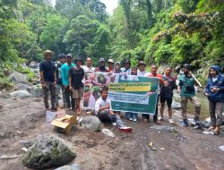 Gandeng Multipihak PWI KLU Tanam 500 Pohon Beringin di DAS Santong