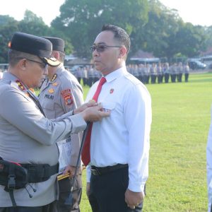 Berhasil Bongkar Kasus Mafia Tanah Senilai Rp 210 Miliar, Polda NTB Raih Pin Emas