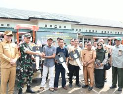 Pj Bupati Banyuasin Serahkan 42 Unit TR4 dari Kementan ke Poktan