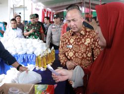 Sekda Apriyadi Mahmud Tinjau Langsung Operasi Pasar Perdana di Bulan Ramadhan oleh Pemkab Muba