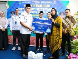 Bupati Muba Serahkan Santunan Asuransi Kematian secara Simbolis