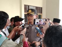 Polda NTB Kerahkan Ratusan Personel Amankan Perayaan Tradisi Lebaran Topat 2025