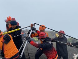 Rinjani dan Rasa Kemanusiaan, Kisah di Balik Evakuasi Pendaki Asal Brazil yang Menyentuh Hati