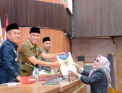 Fraksi-fraksi DPRD Mura Sepakat Raperda Pertanggungjawaban Pelaksanaan APBD TA 2024 Dibahas ke Tahap Berikutnya