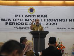 Hadiri Pelantikan APJATI, Gubernur NTB Tegaskan Komitmen terhadap Program Zero Cost PMI