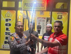 Ops Senpi Musi 2025, Kades Taja Raya II Serahkan Senpira dari Warga Ke Polsek Betung
