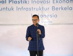 Atasi Permasalahan Sampah, Wamendagri Bima Arya Dukung Inovasi Aspal Plastik