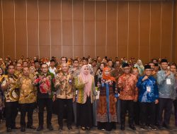 Pererat Sinergi Antar Daerah, Umi Dinda Sambut Gubernur Khofifah Indar Parawansa di NTB dalam Forum Silaturahmi Warga Jatim