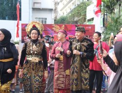 Parade Budaya Warnai Peringatan HUT ke-80 RI, Wakapolda NTB: Momentum Menjaga Persatuan