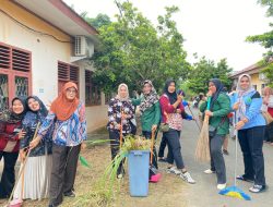 Galakkan Budaya Jumat Bersih, Kadisnakertran Muba Ajak Berpartisipasi Aktif Kegiatan Bersih-Bersih