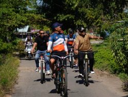 Wabup Kus Bersama Kapolres Lombok Utara Gowes Kamtibmas di Desa Gondang