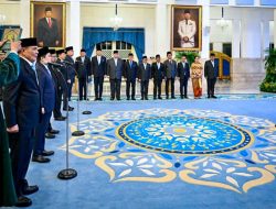 Presiden Prabowo Lantik Dua Menteri dan Tiga Wakil Menteri Kabinet Merah Putih