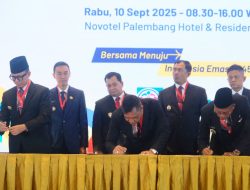 Bupati HM Toha Tohet Lakukan Penandatangan Komitmen Bersama Tentang Pembangunan Meritokrasi