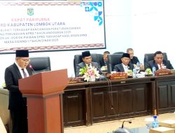 Paripurna DPRD KLU, Bupati Najmul Sampaikan Raperda Perubahan APBD 2025
