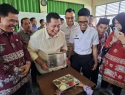 Pastikan Berjalan Optimal, Bupati Askolani Tinjau Pelaksanaan MBG di Tanjung Lago