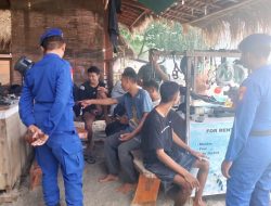 Minggu Curhat di Pantai Nipah, Polisi Pesisir Hadir Ajak Warga Jadi Polisi Diri Sendiri