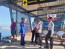 Berikan Wisatawan Rasa Aman dan Nyaman, Sat Polairud Polres Lombok Utara Jaga Keamanan Gerbang Gili Tramena