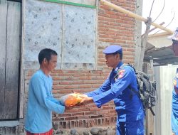 Polairud Polda NTB Salurkan Bansos dan Al-Qur’an di Gili Tapan