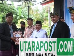 Bupati Lombok Utara Serahkan 12 SK MHA dan 17 Kendaraan Operasional Kadus Tahun 2025