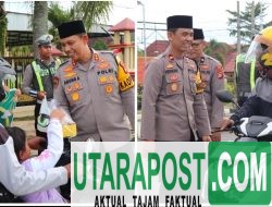 Semarak Ramadhan 1447 H, Kapolres dan Wakapolres Musi Rawas Bagi Takjil Kepada Pengguna Jalan 