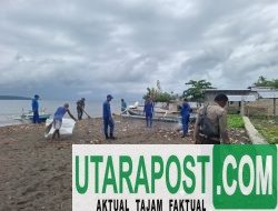 Kapal Polisi XXI-2014 Ditpolairud Polda NTB Rutin Bersih Pantai di Dusun Sigi Dompu