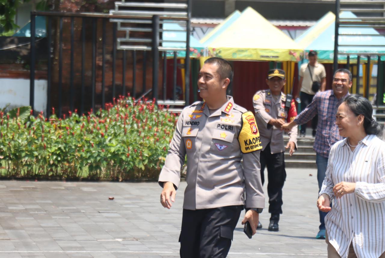 Pastikan Keamanan Libur Lebaran Tetap Kondusif, Kapolresta Mataram Pantau Wisata Taman Narmada
