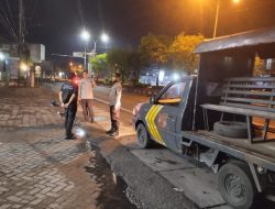 Cegah Perang Sarung di Jalan Sriwijaya, Polsek Mataram Bubarkan Kerumunan Remaja Saat Dini Hari