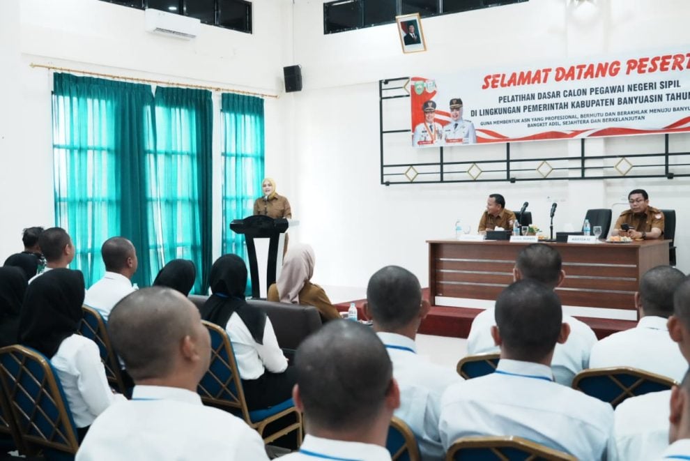 Tutup Latsar CPNS Banyuasin Angkatan XI-XIV, Wabup Netta Tekankan Integritas dan Inovasi Pelayanan