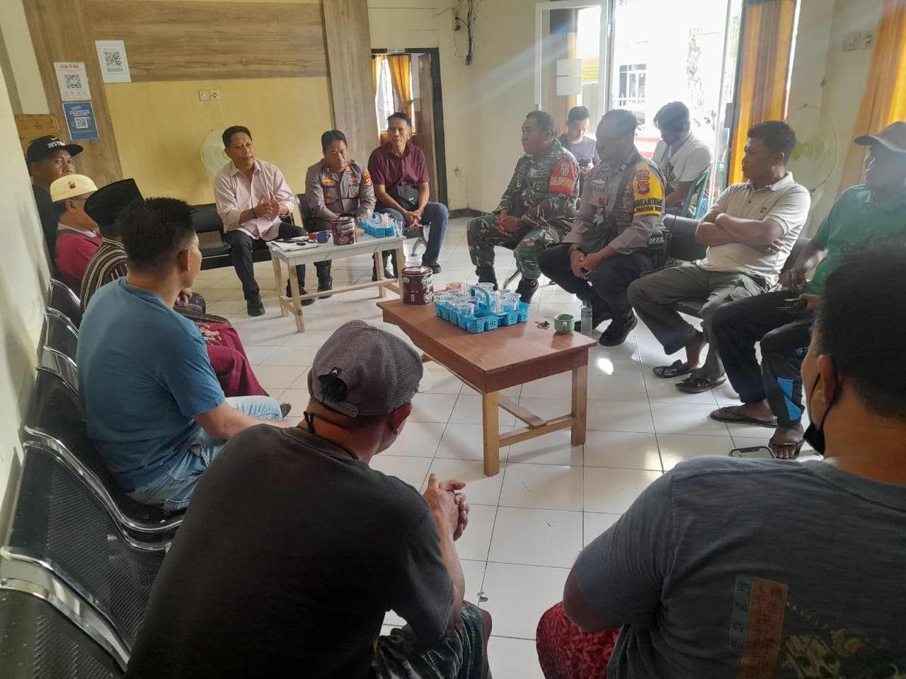 Upayakan Jalan Damai, Kapolsek Mataram Rangkul Tokoh Masyarakat Petemon Redam Gejolak Pasca Keributan