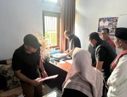 Bongkar Pungli Ditreskrimsus Polda NTB Geledah Dikpora Bima