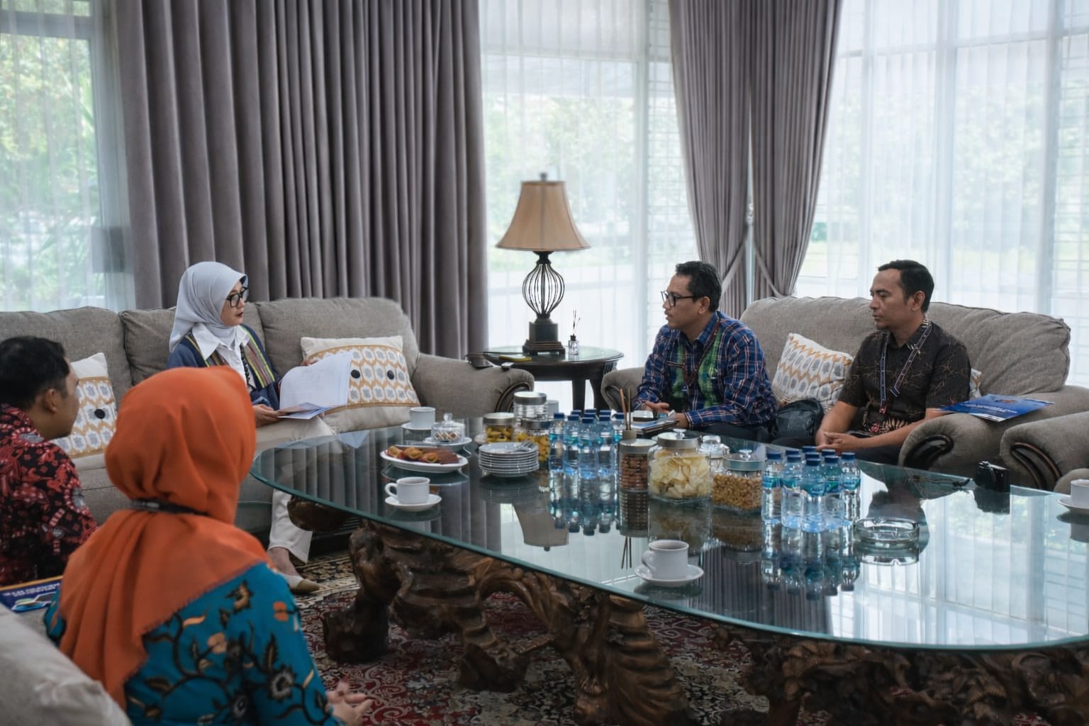 Wastra NTB Menuju Panggung Dunia, Bunda Sinta Dukung Pameran di Australia