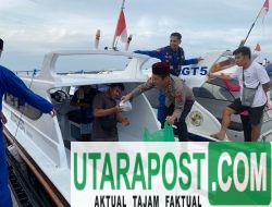 Wujud Kepedulian di Bulan Ramadan, Polres Lombok Utara Berbagi Takjil di Pelabuhan Bangsal