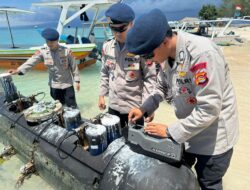 Pastikan Tidak Berbahaya, Gegana Brimob Polda NTB Cek Benda Diduga MiripTorpedo di Gili Trawangan