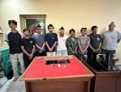 Penggerebekan di Ampenan, 9 Pria Diamankan Polisi dengan Barang Bukti Hampir 6 Gram Sabu