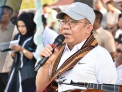 Kembangkan Bakat Sepak Bola di KLU, Bupati Najmul Akhyar Secara Resmi Buka Liga 4 Piala Bupati 2026 