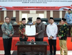Bupati Askolani Hadiri Rapat Paripurna Persetujuan Ranperda Pertanggung Jawaban APBD 2025