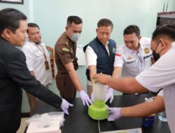 Selundupkan Sabu 1 Kg di Korset dan Dubur, Kurir Asal Malaysia Diringkus BNNP NTB
