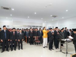 Lantik 101 Pejabat Administrator dan Pengawas, Bupati Najmul: Jabatan Baru Disandang Bukanlah Simbol Kekuasaan