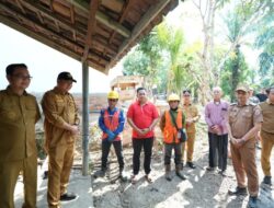 Wujud Kepedulian, Bupati Askolani Bedah Rumah Warga