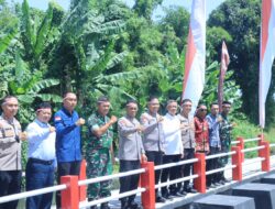 Dukung Program Pemerintah, Kapolresta Mataram Hadiri Peresmian Jembatan Merah Putih Presisi Serentak